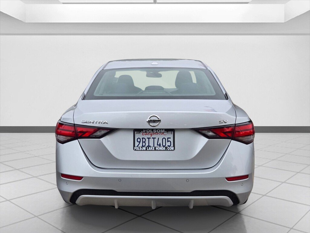 Used 2022 Nissan Sentra SV image 6
