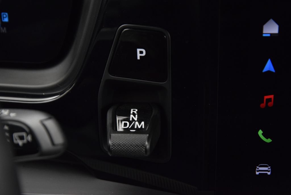Used 2024 Porsche Cayenne AWD/4WD image 33
