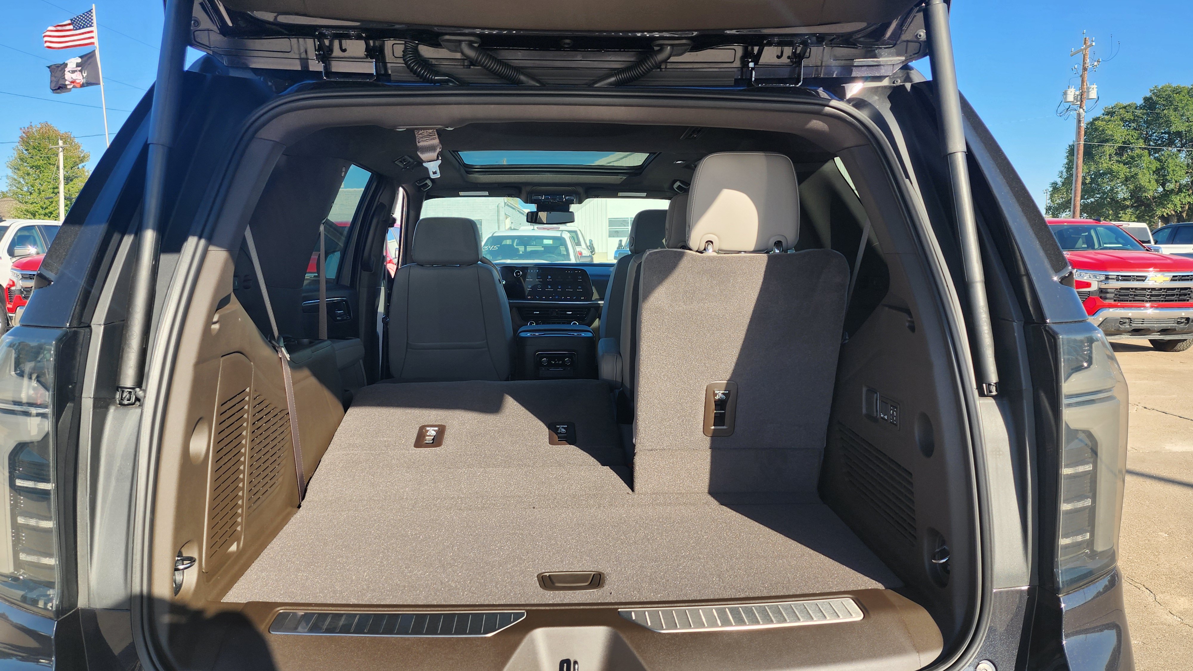 New 2026 Chevrolet Tahoe Z71 w/ Z71 Off-Road Package AWD/4WD image 22