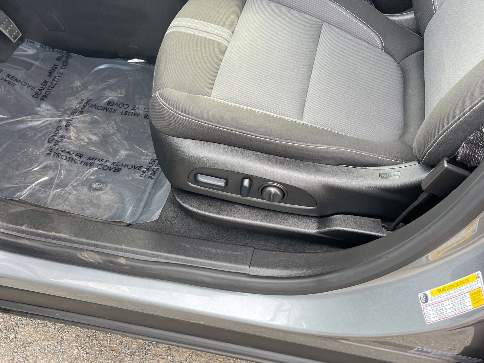 Used 2025 Chevrolet Blazer LT image 23