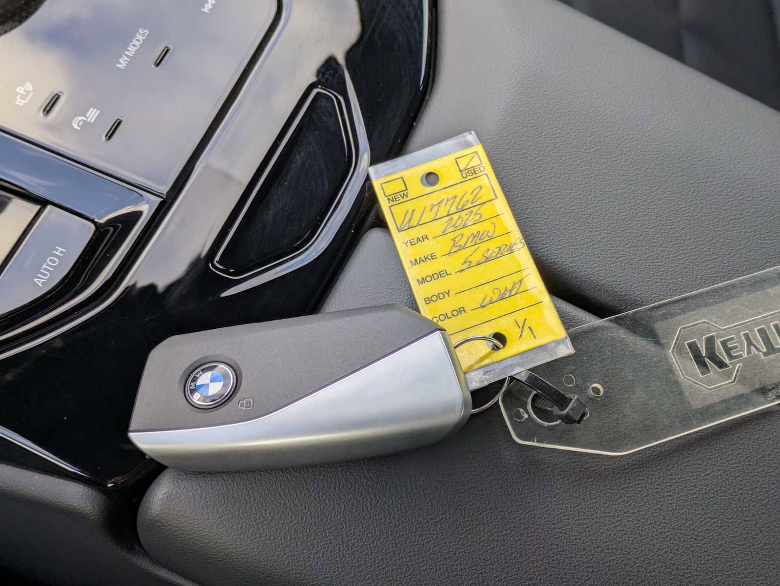 Used 2025 BMW 530i xDrive w/ Premium Package AWD/4WD image 36