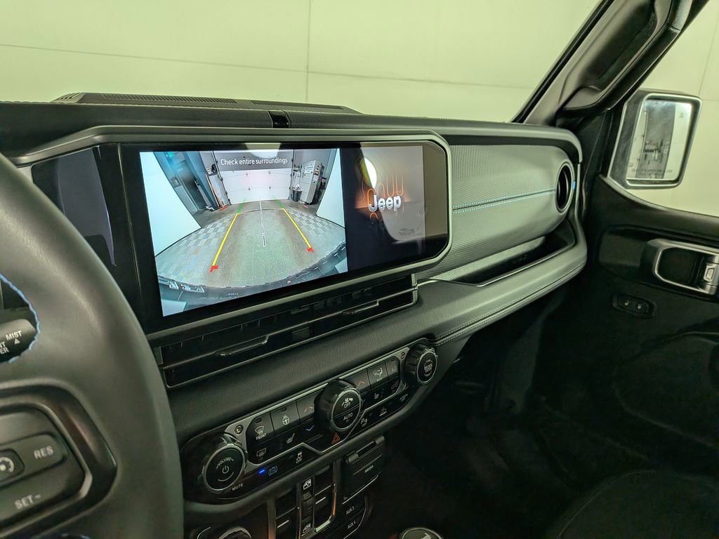 Certified 2025 Jeep Wrangler Unlimited Rubicon 4xe w/ Safety Group image 25