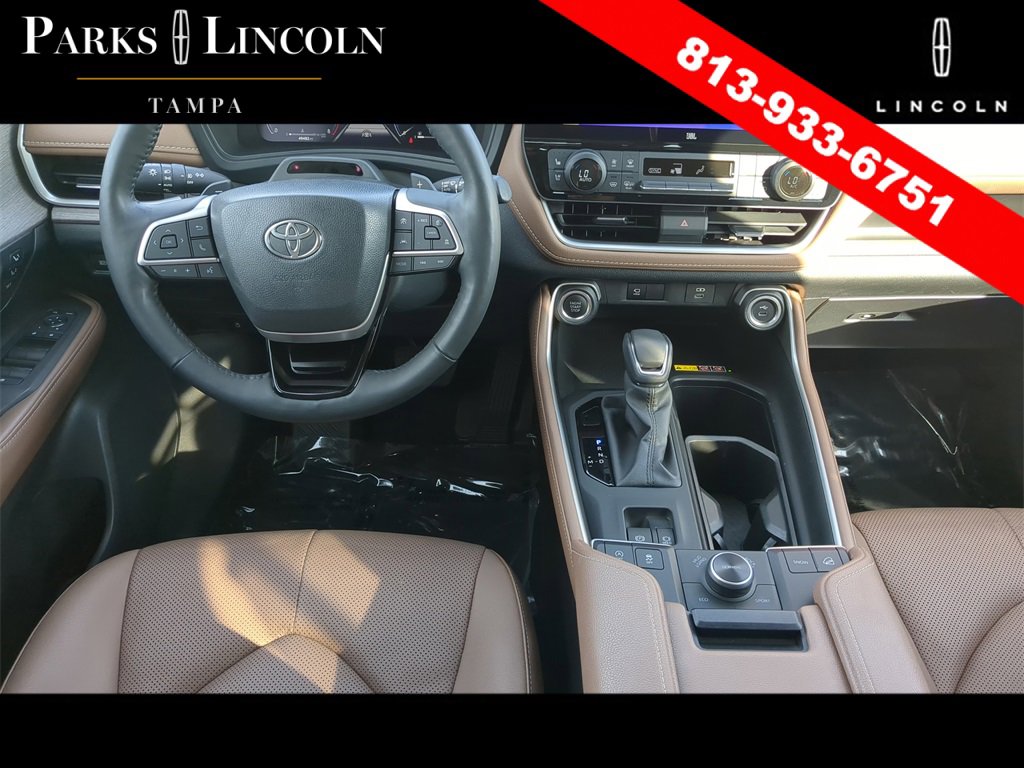 Used 2024 Toyota Grand Highlander Platinum image 13