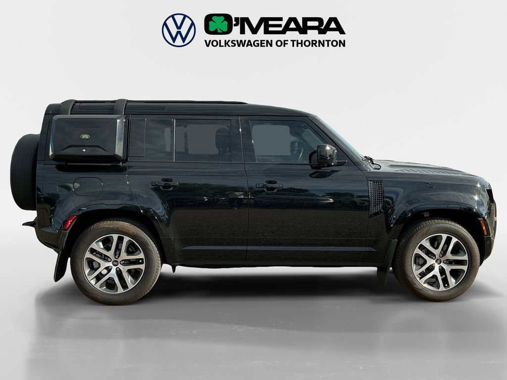 Used 2024 Land Rover Defender 110 X-Dynamic SE AWD/4WD image 6
