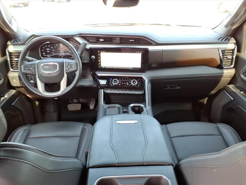 Used 2024 GMC Sierra 2500 Denali w/ Denali Reserve Package AWD/4WD image 27