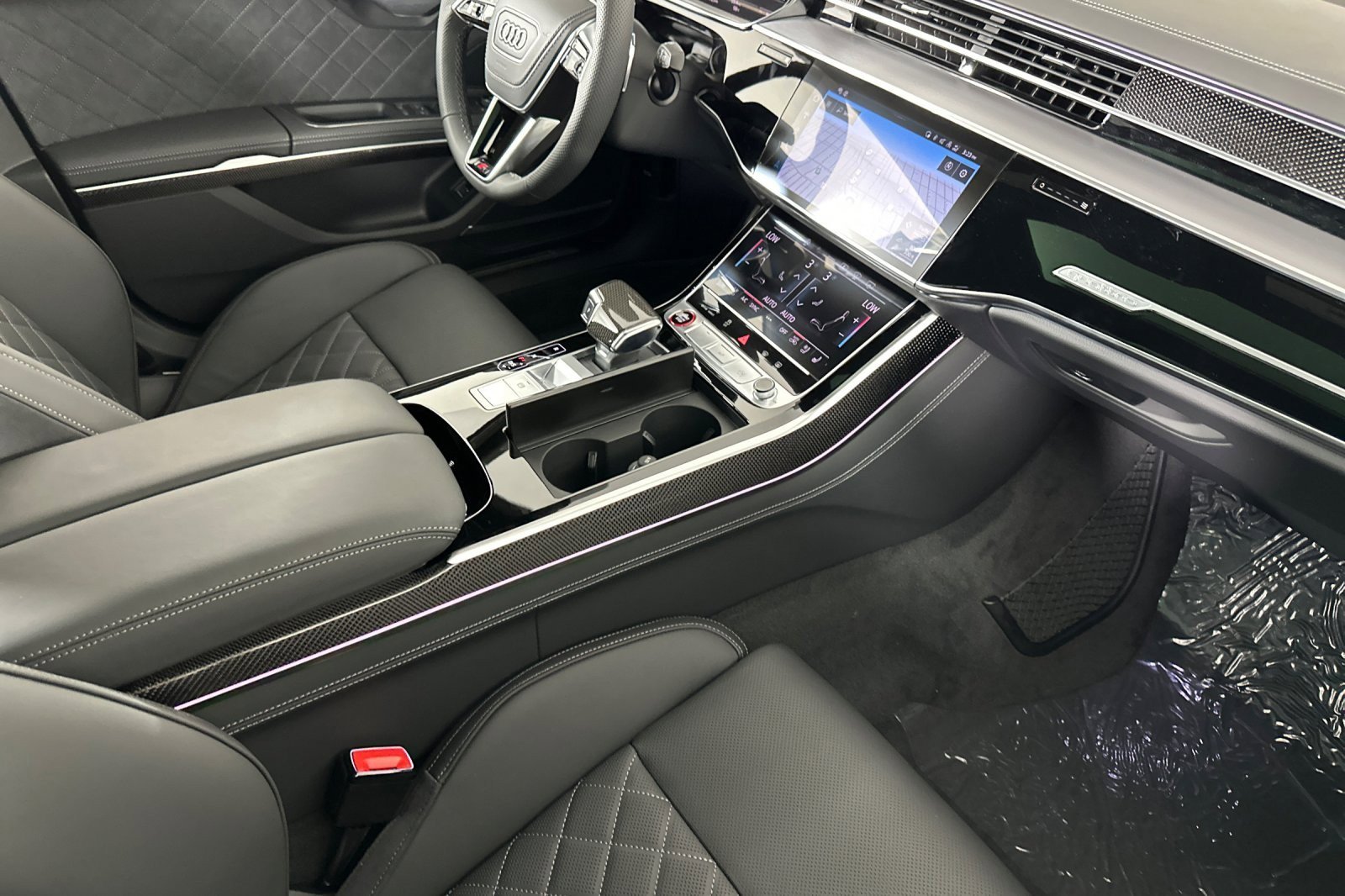 New 2025 Audi S8 image 14