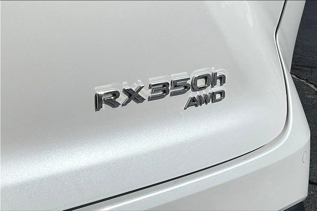 Used 2024 Lexus RX 350 w/ Technology Package image 8