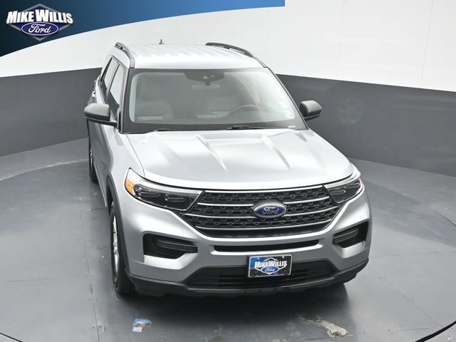 Used 2024 Ford Explorer XLT RWD image 10