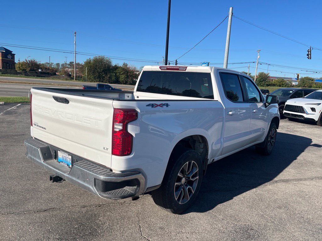 Used 2024 Chevrolet Silverado 1500 LT AWD/4WD image 3