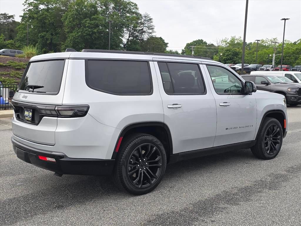 New 2026 Jeep Grand Wagoneer Summit AWD/4WD image 3