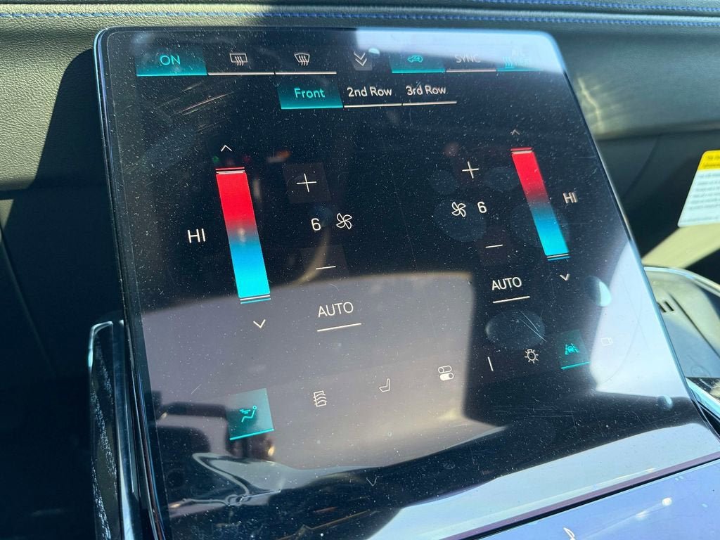 New 2025 Cadillac Escalade IQ Luxury 1 AWD/4WD image 14