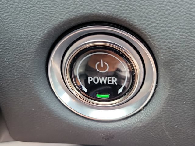 Certified 2024 Cadillac Lyriq Luxury AWD/4WD image 18