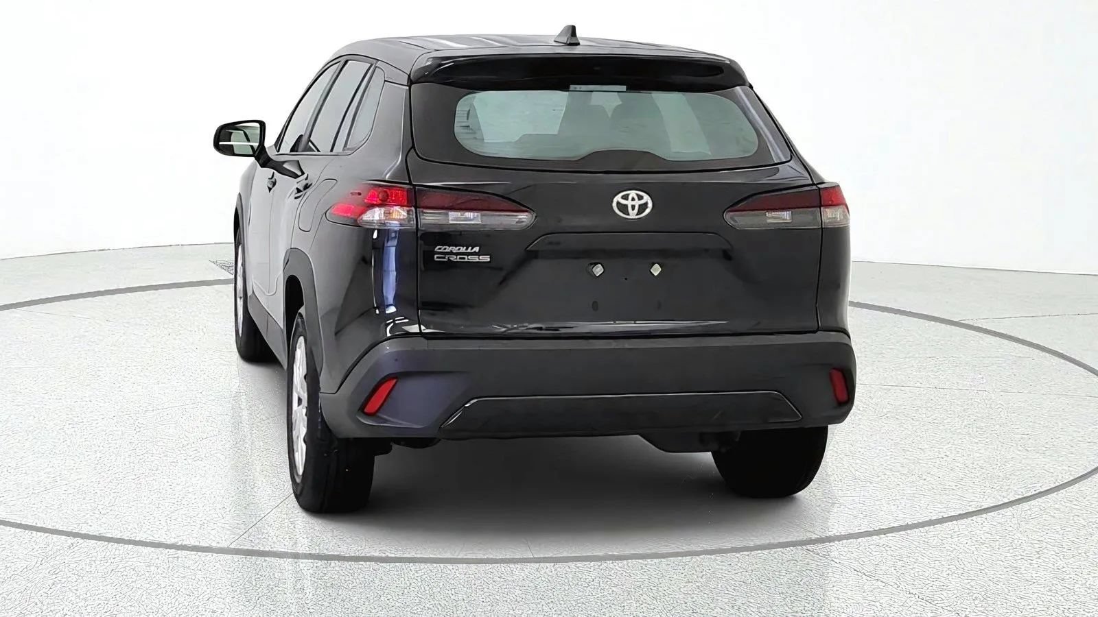 Used 2026 Toyota Corolla Cross L FWD image 7