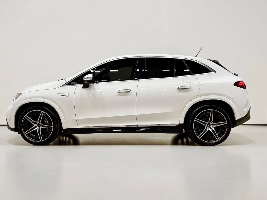 Used 2024 Mercedes-Benz EQE AMG 4MATIC SUV image 18