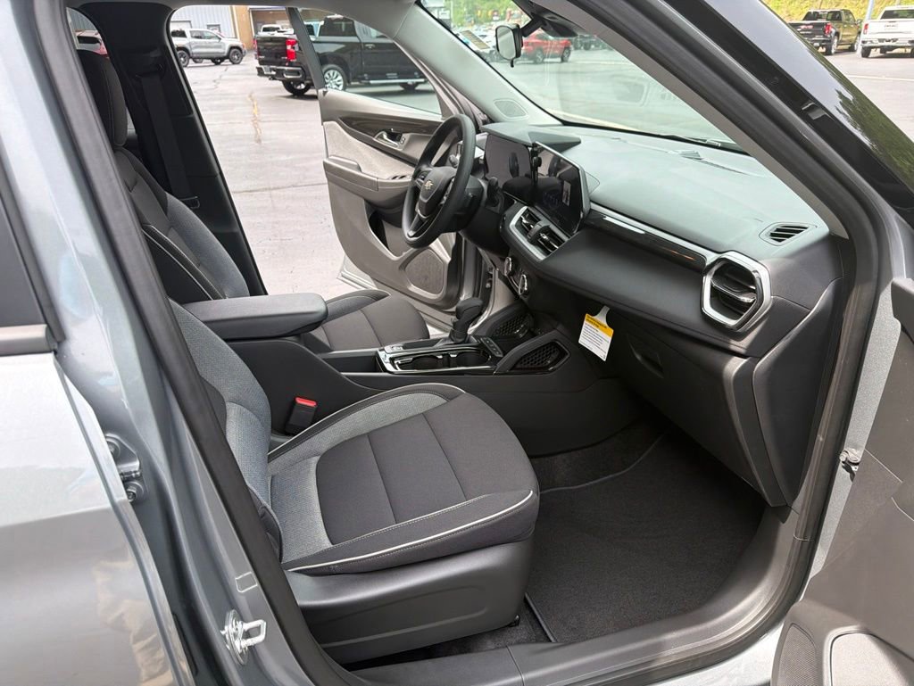 New 2026 Chevrolet TrailBlazer LS AWD/4WD image 13