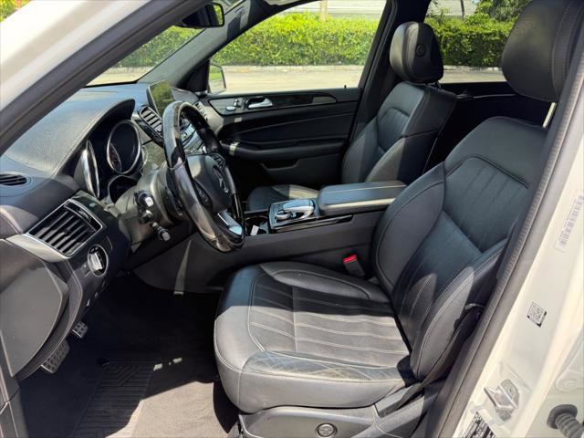 Used 2018 Mercedes-Benz GLE 43 AMG 4MATIC w/ Night Package image 19