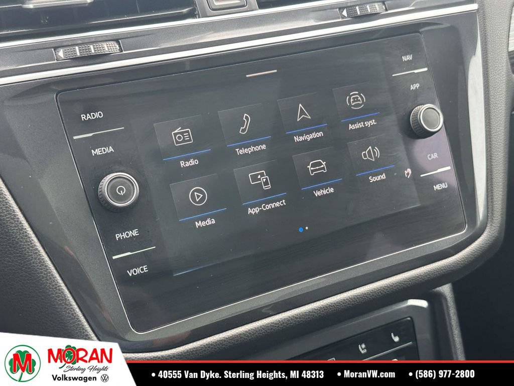 Used 2022 Volkswagen Tiguan SEL R-Line AWD/4WD image 28