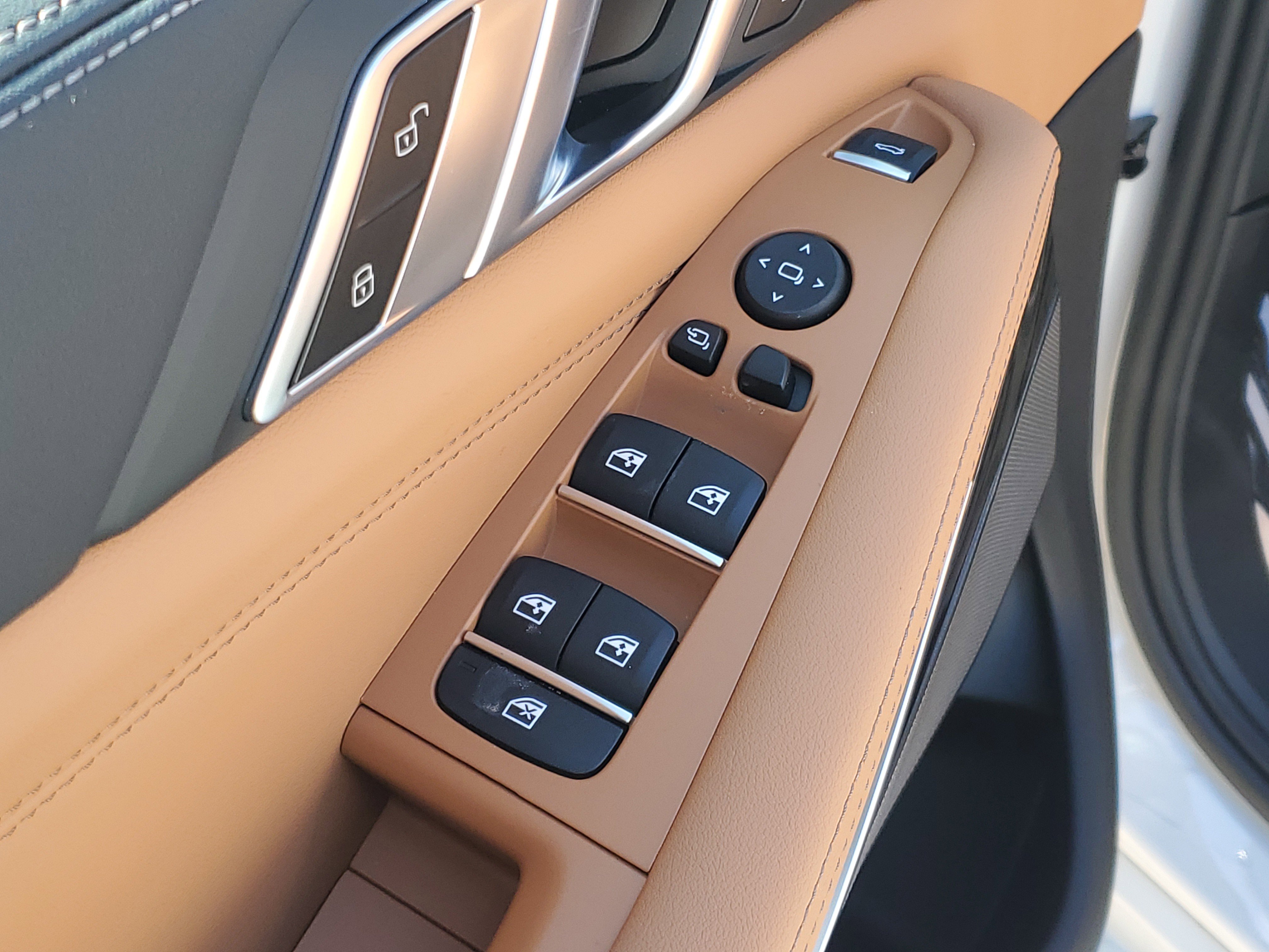 New 2026 BMW X5 M60i image 6