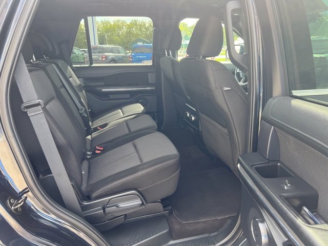 Used 2021 Ford Expedition XLT image 16
