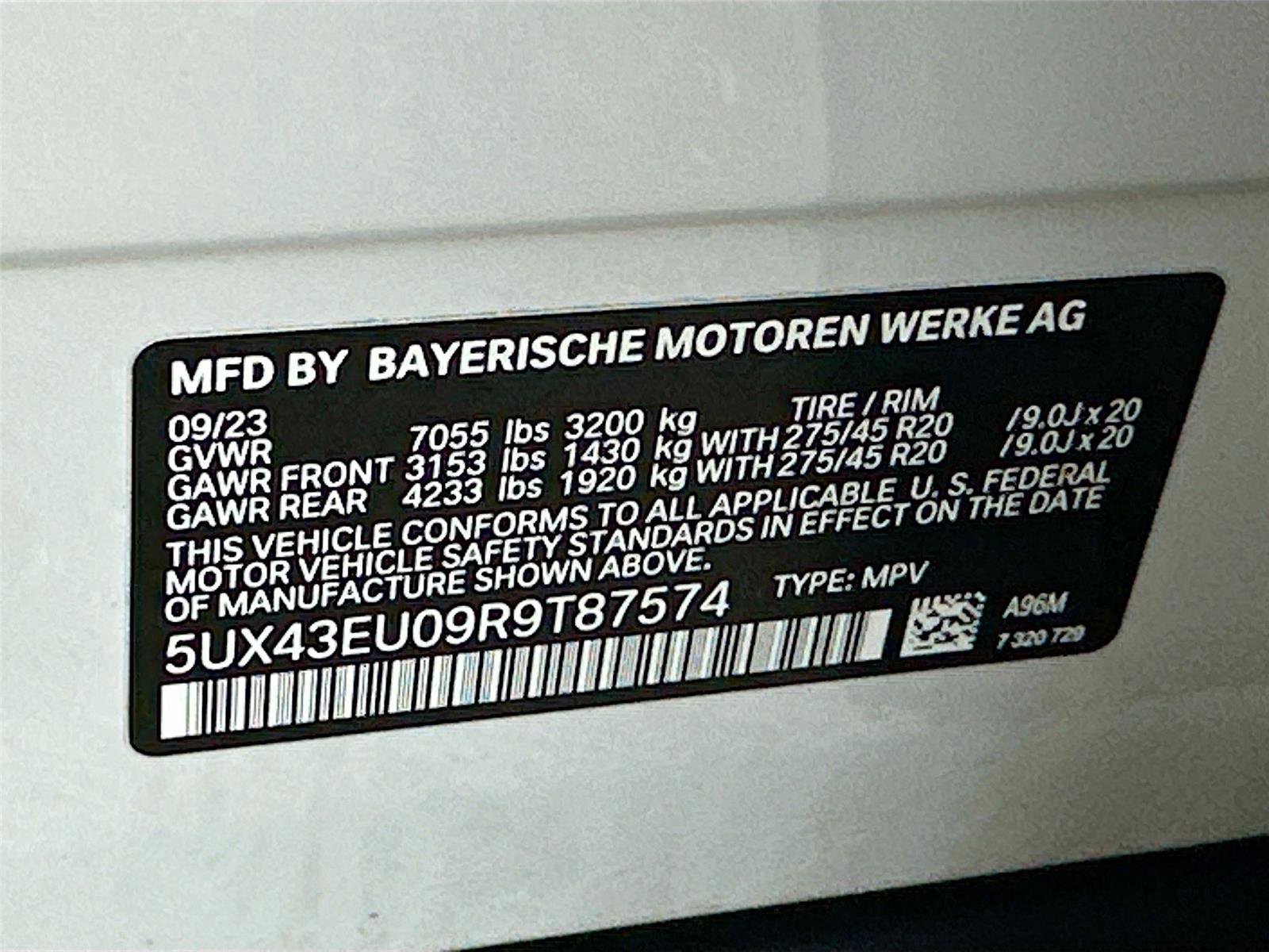 Certified 2024 BMW X5 xDrive50e w/ Parking Assistance Package image 33