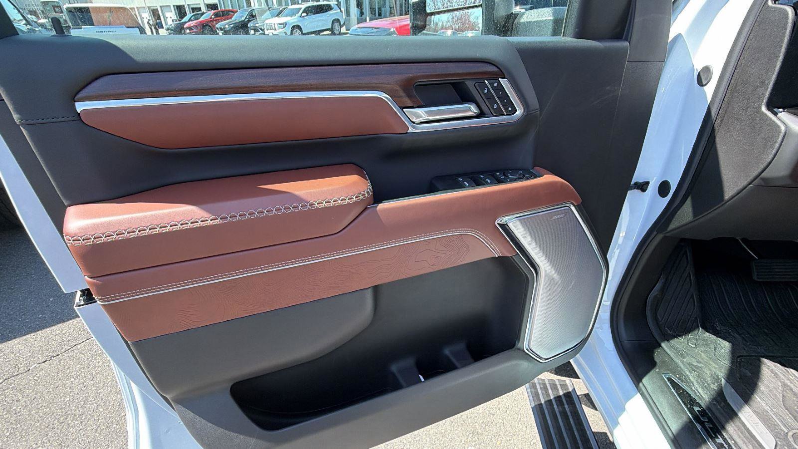 New 2026 GMC Sierra 3500 Denali Ultimate AWD/4WD image 15