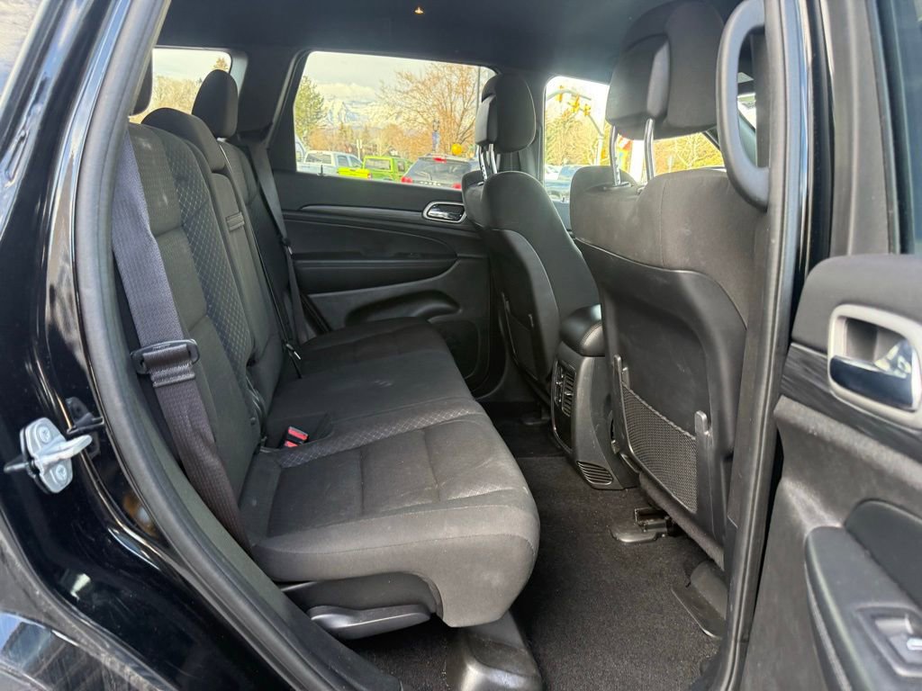 Used 2021 Jeep Grand Cherokee Laredo image 15