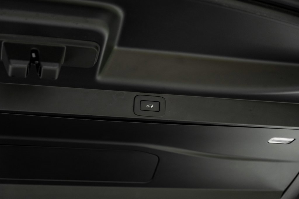 Used 2024 Land Rover Range Rover SE image 51