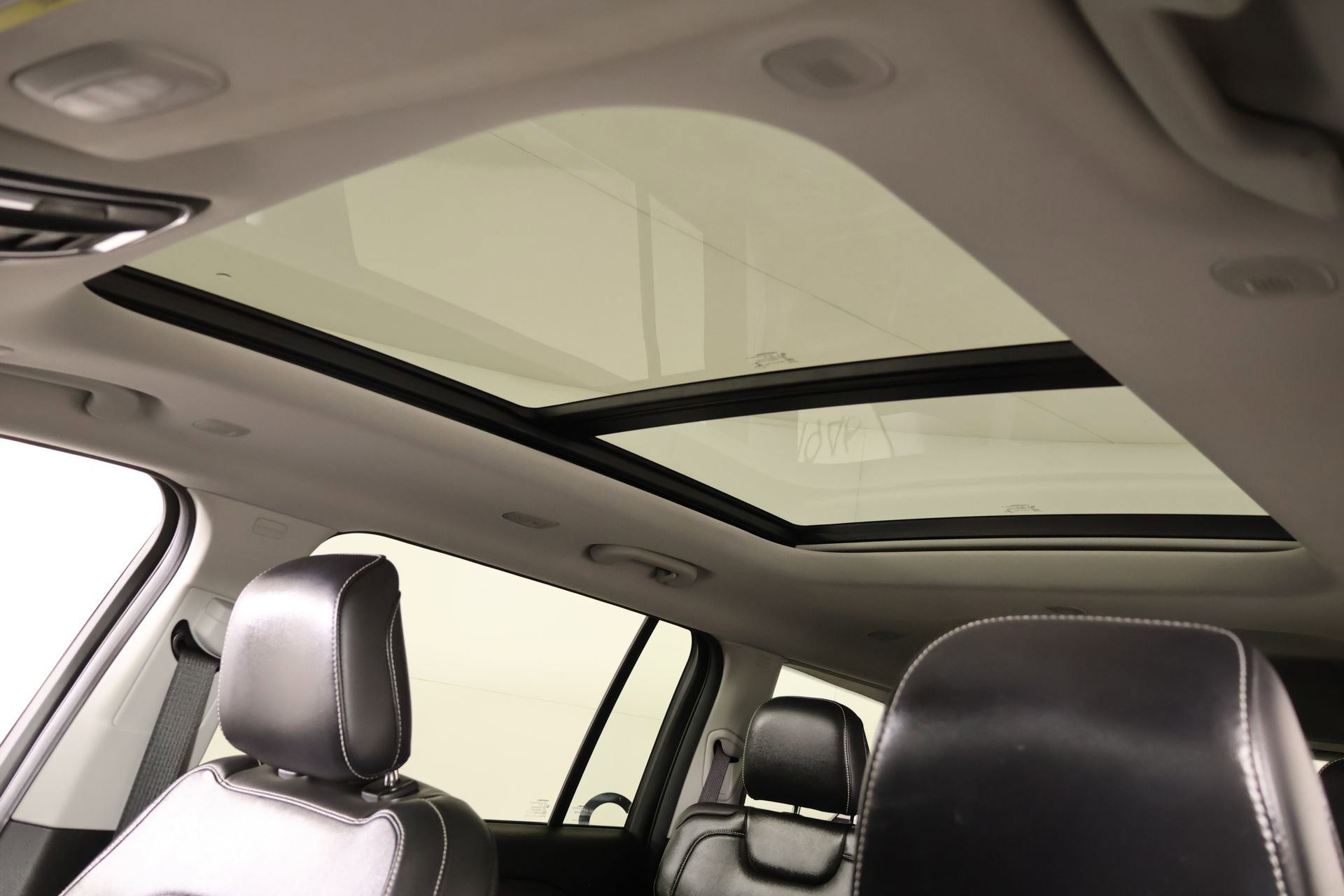 Used 2021 Jeep Grand Cherokee L Limited image 18