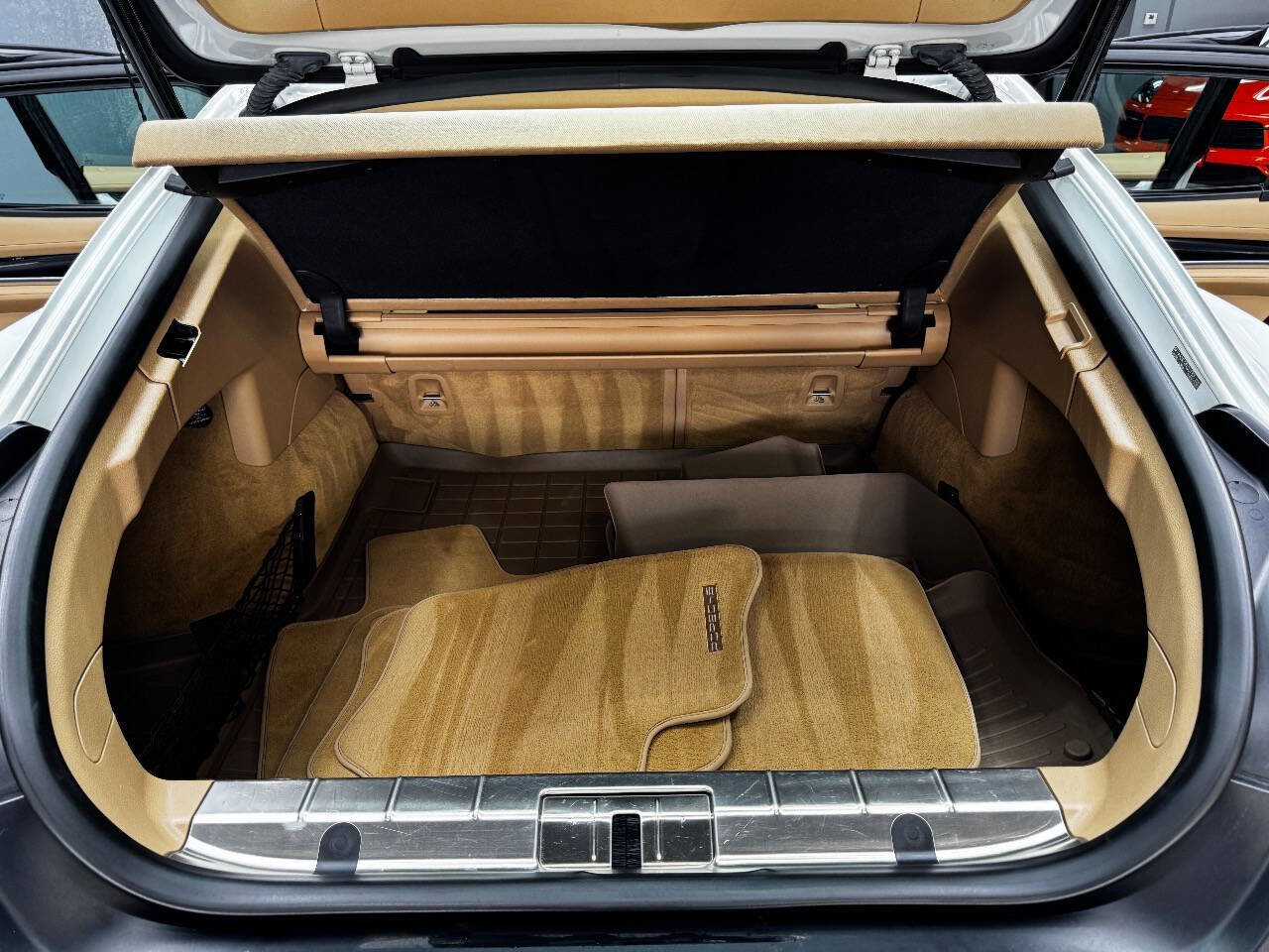 Used 2015 Porsche Panamera 4 image 46