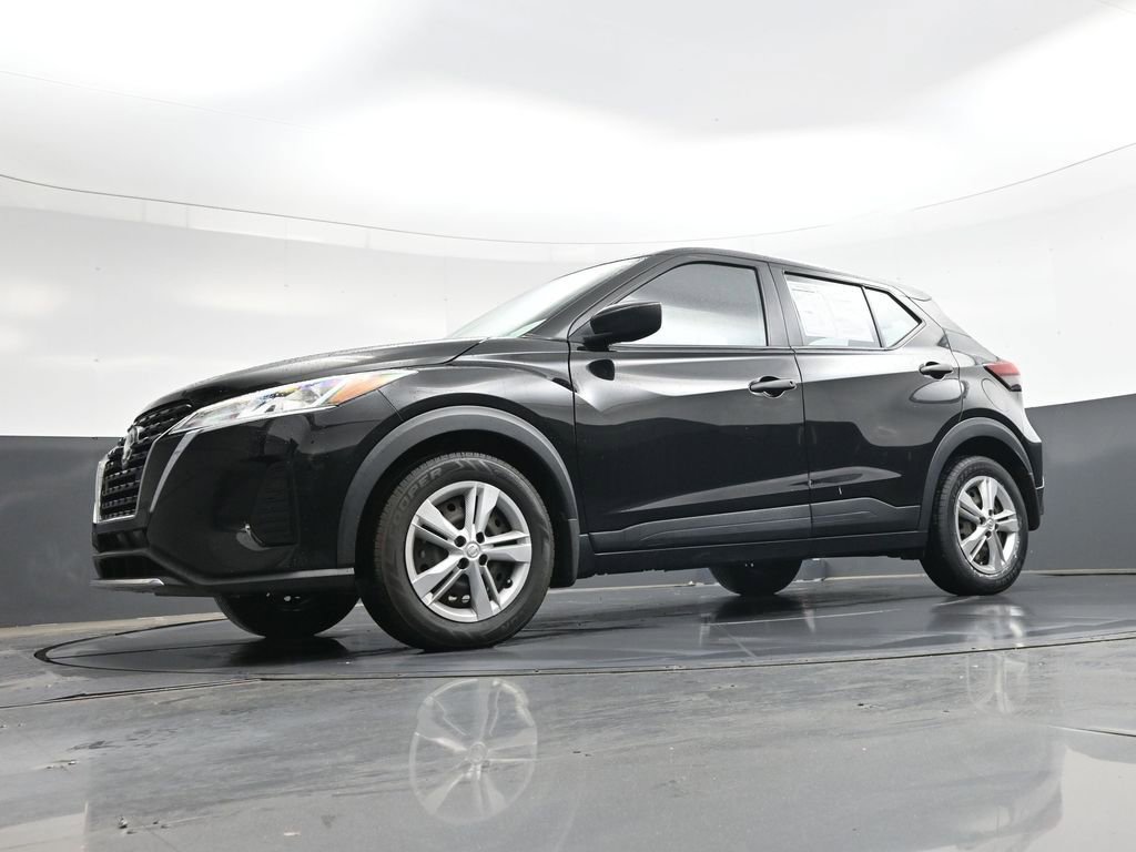 Used 2023 Nissan Kicks S FWD image 43