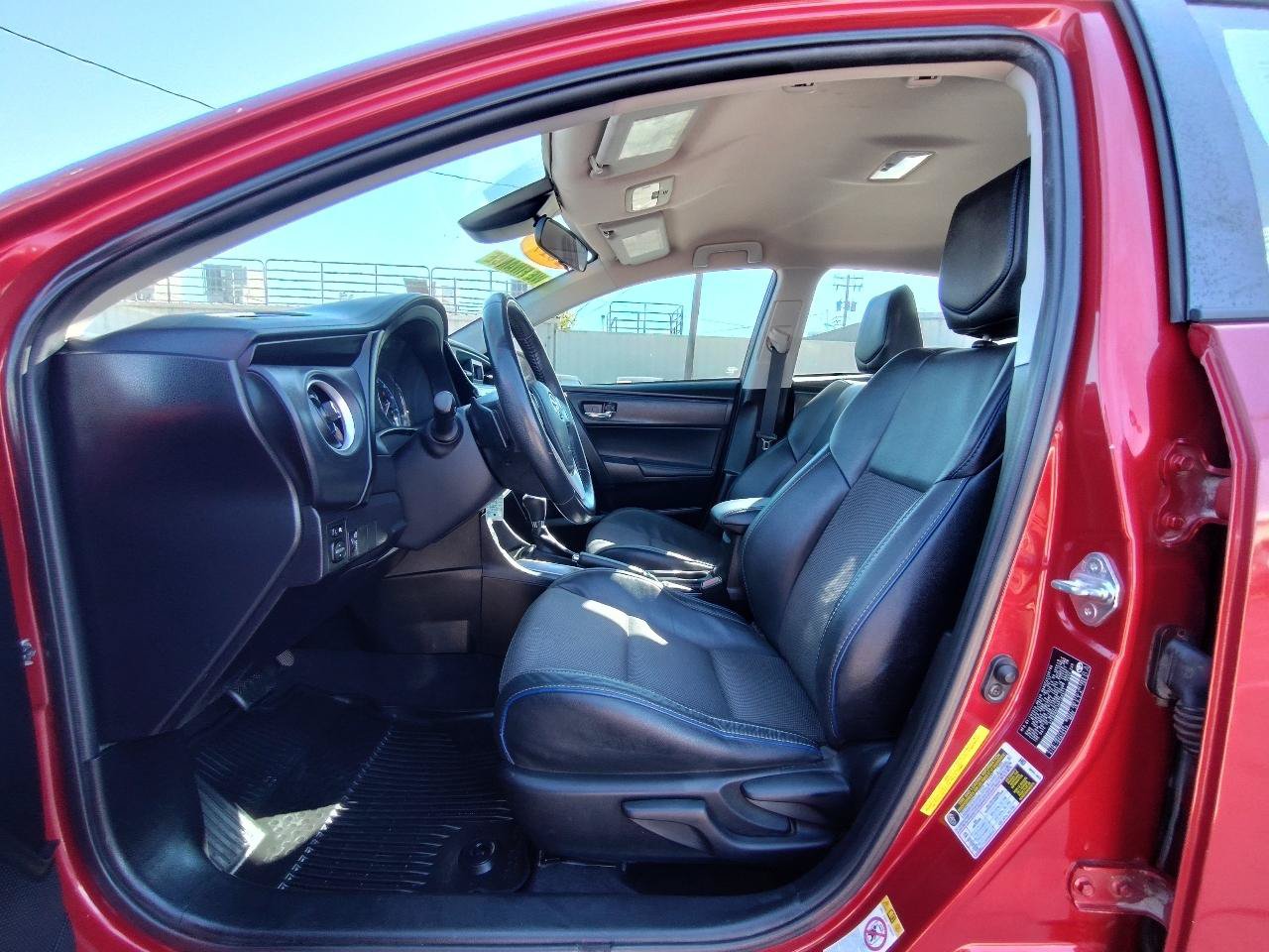 Used 2017 Toyota Corolla SE FWD image 13