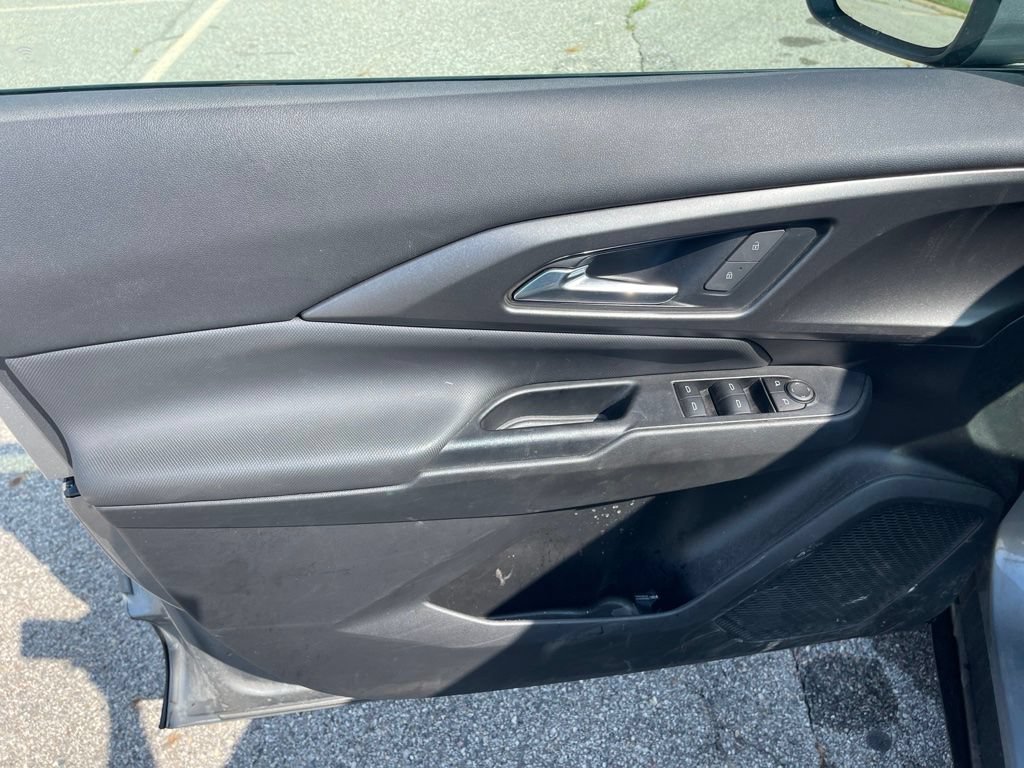 Used 2025 Chevrolet Equinox EV LT FWD image 19