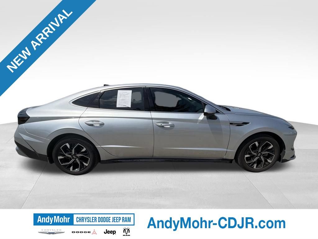 Used 2025 Hyundai Sonata SEL AWD/4WD image 8