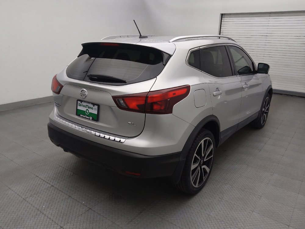 Used 2019 Nissan Rogue Sport SL w/ Premium Package FWD image 9