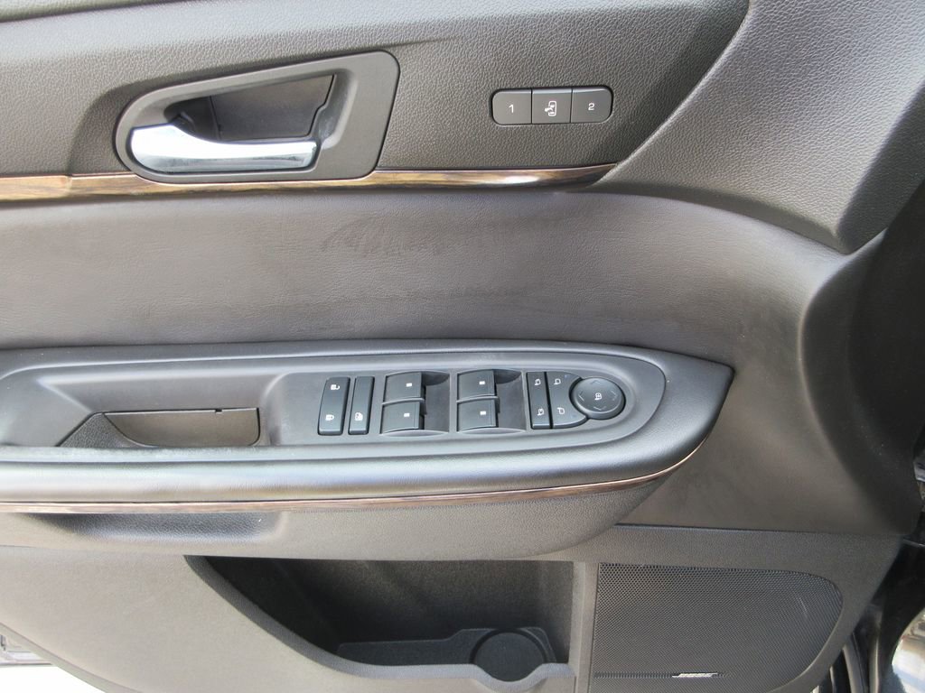 Used 2014 GMC Acadia Denali AWD/4WD image 23