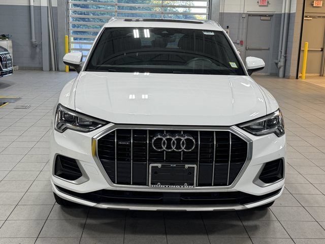 Certified 2023 Audi Q3 2.0T Premium w/ Convenience Package AWD/4WD image 2