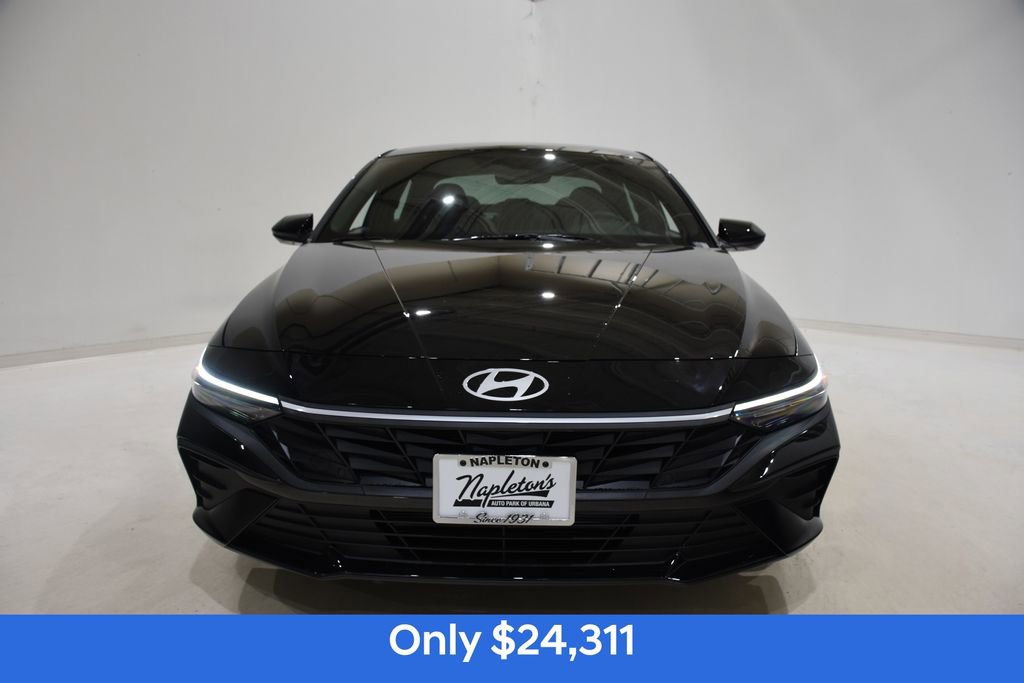 New 2026 Hyundai Elantra Sport image 2