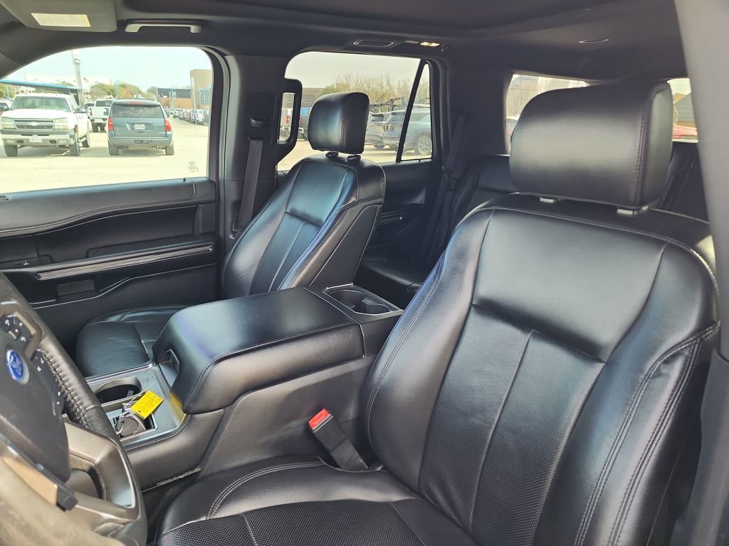 Used 2020 Ford Expedition XLT w/ Equipment Group 202A image 11