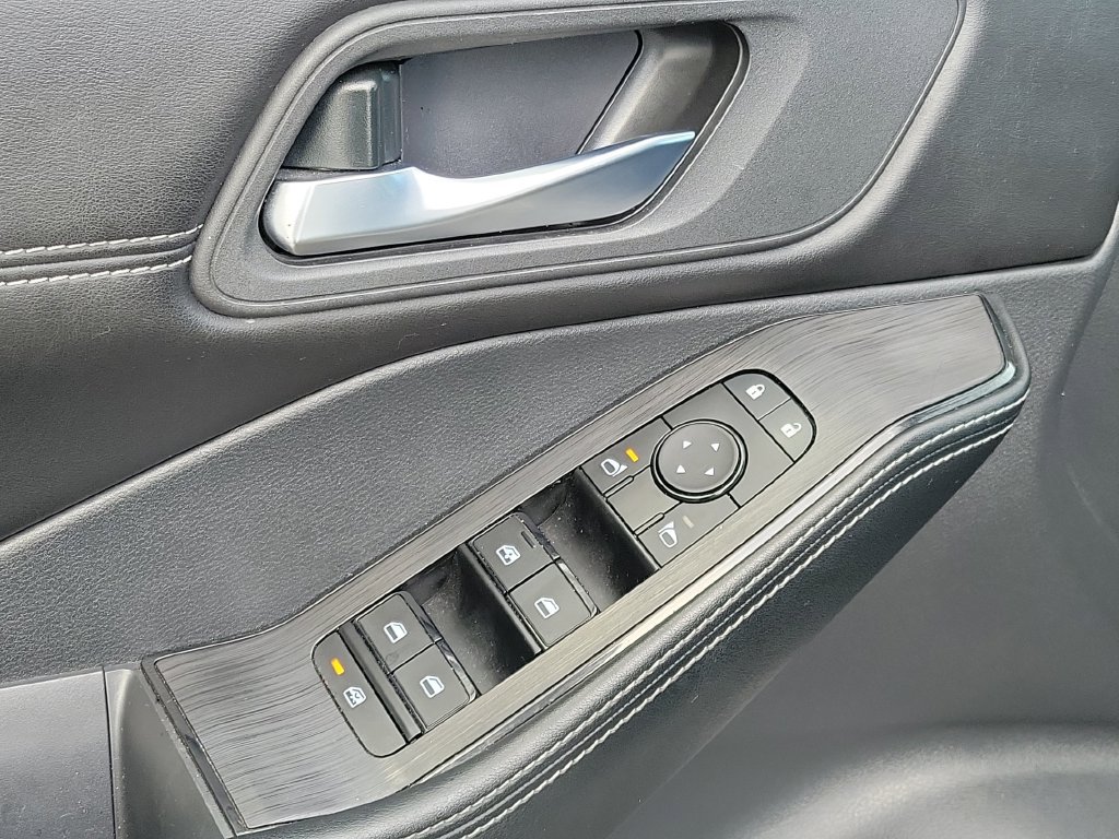 Certified 2024 Nissan Rogue SV w/ SV Premium Package FWD image 30