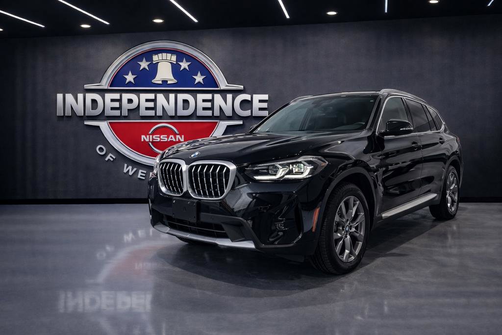Used 2023 BMW X4 xDrive30i w/ Premium Package image 1