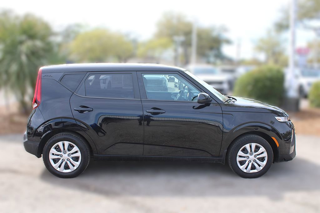 Used 2021 Kia Soul LX image 5