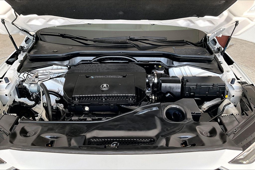 Certified 2025 Acura MDX SH-AWD image 12