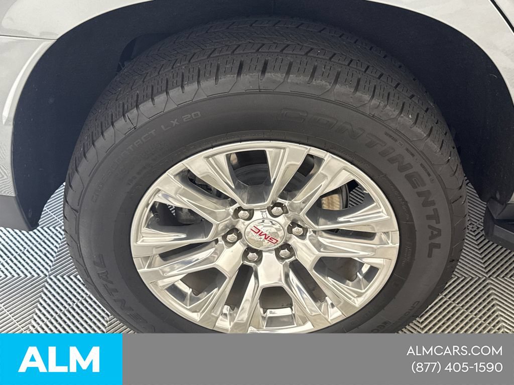 Used 2024 GMC Yukon Denali w/ Advanced Technology Package AWD/4WD image 20
