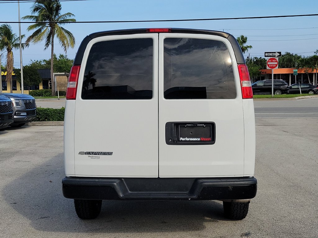 Used 2021 Chevrolet Express 2500 Extended w/ Driver Convenience Package RWD image 9
