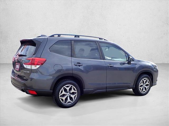 Used 2022 Subaru Forester Premium AWD/4WD image 4