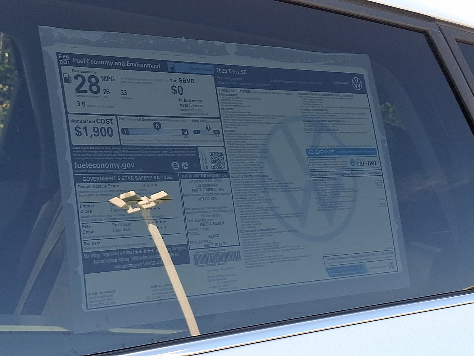 New 2025 Volkswagen Taos SE AWD/4WD image 19