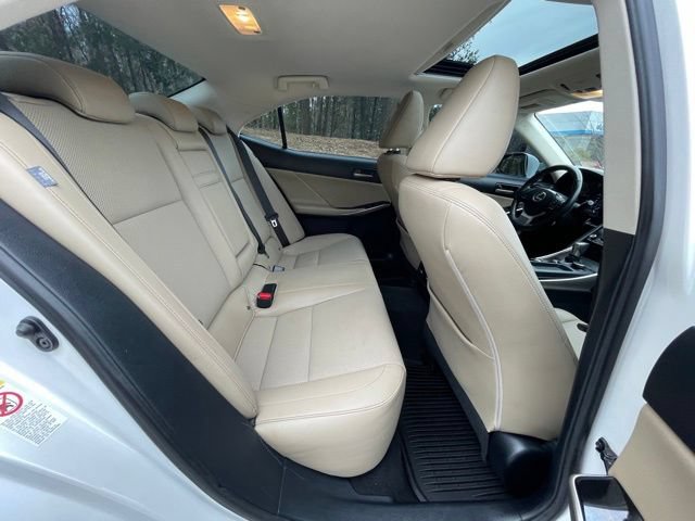 Used 2018 Lexus IS 300 AWD image 21