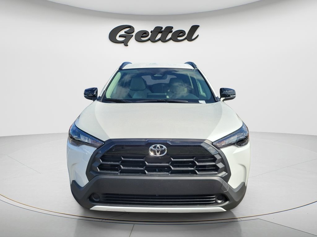 Used 2026 Toyota Corolla Cross LE FWD image 8