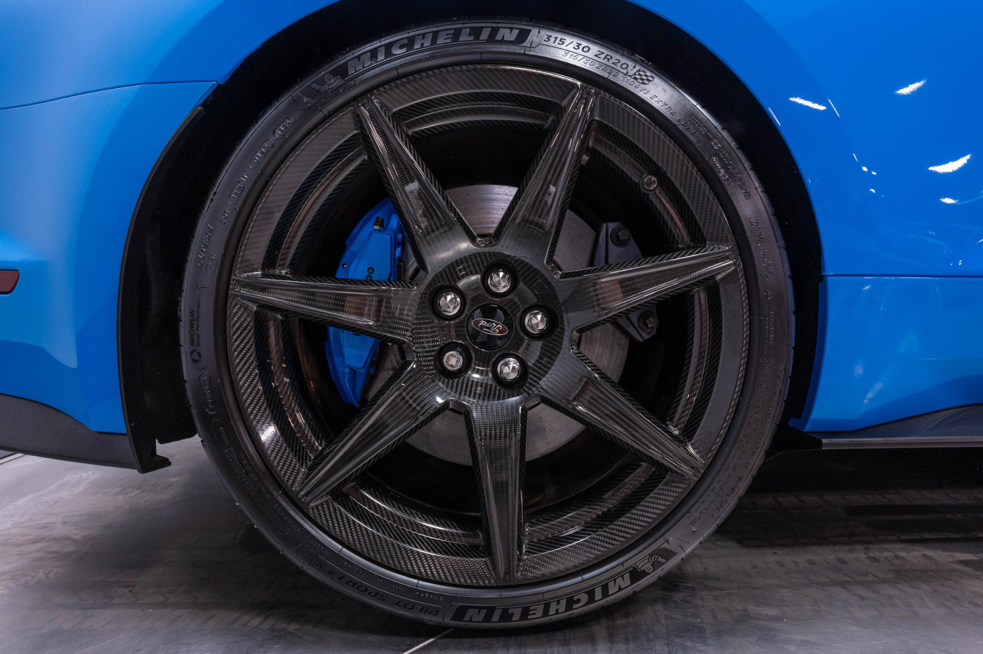 Used 2022 Ford Mustang Shelby GT500 w/ Carbon Fiber Track Pack RWD image 26