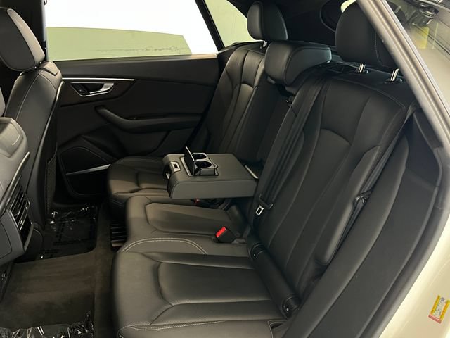 Used 2019 Audi Q8 Prestige AWD/4WD image 39